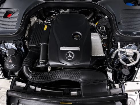 Used 2017 Mercedes-Benz GLC 300 w/ Premium 3 Package image 30