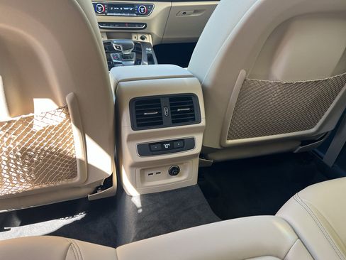 Used 2023 Audi Q5 2.0T Premium w/ Convenience Package image 13