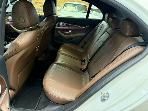 Used 2018 Mercedes-Benz E 300 4MATIC image 21