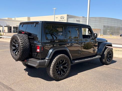 Used 2022 Jeep Wrangler Unlimited Sahara AWD/4WD image 8