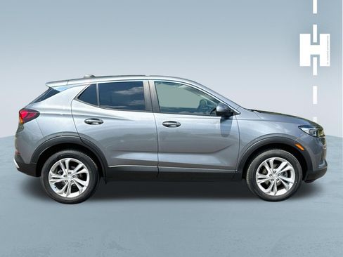 Used 2022 Buick Encore GX Preferred w/ Cold Weather Comfort Package AWD/4WD image 1