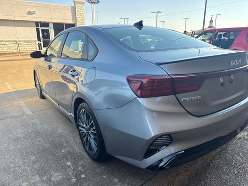Used 2022 Kia Forte GT-Line w/ GT-Line Premium Package FWD image 7