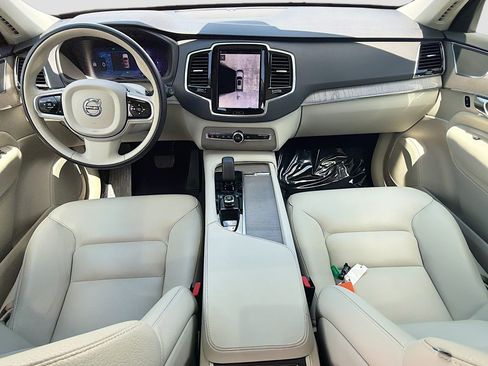Used 2025 Volvo XC90 B5 Plus w/ Protection Package Premier AWD/4WD image 15