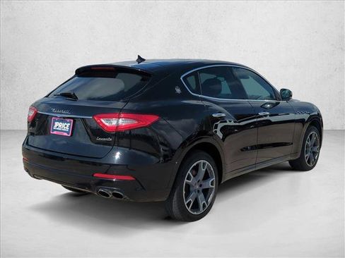 Used 2019 Maserati Levante image 5