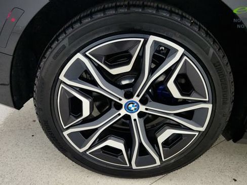 Used 2024 BMW iX xDrive50 w/ Sport Package AWD/4WD image 76