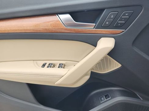 Used 2023 Audi Q5 2.0T Premium Plus w/ Premium Plus Package image 23