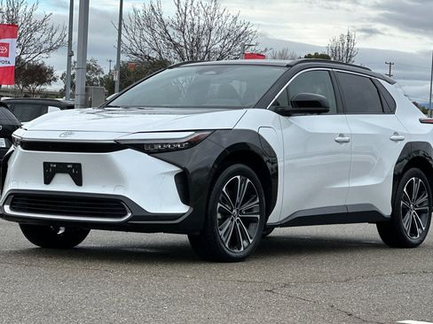 Certified 2023 Toyota bZ4X Limited image 9
