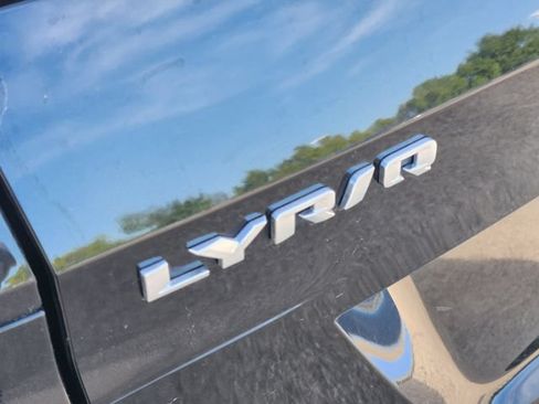 Used 2024 Cadillac Lyriq Luxury RWD image 10