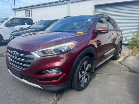 Used 2017 Hyundai Tucson Limited w/ Limited Ultimate Package 03 FWD image 1