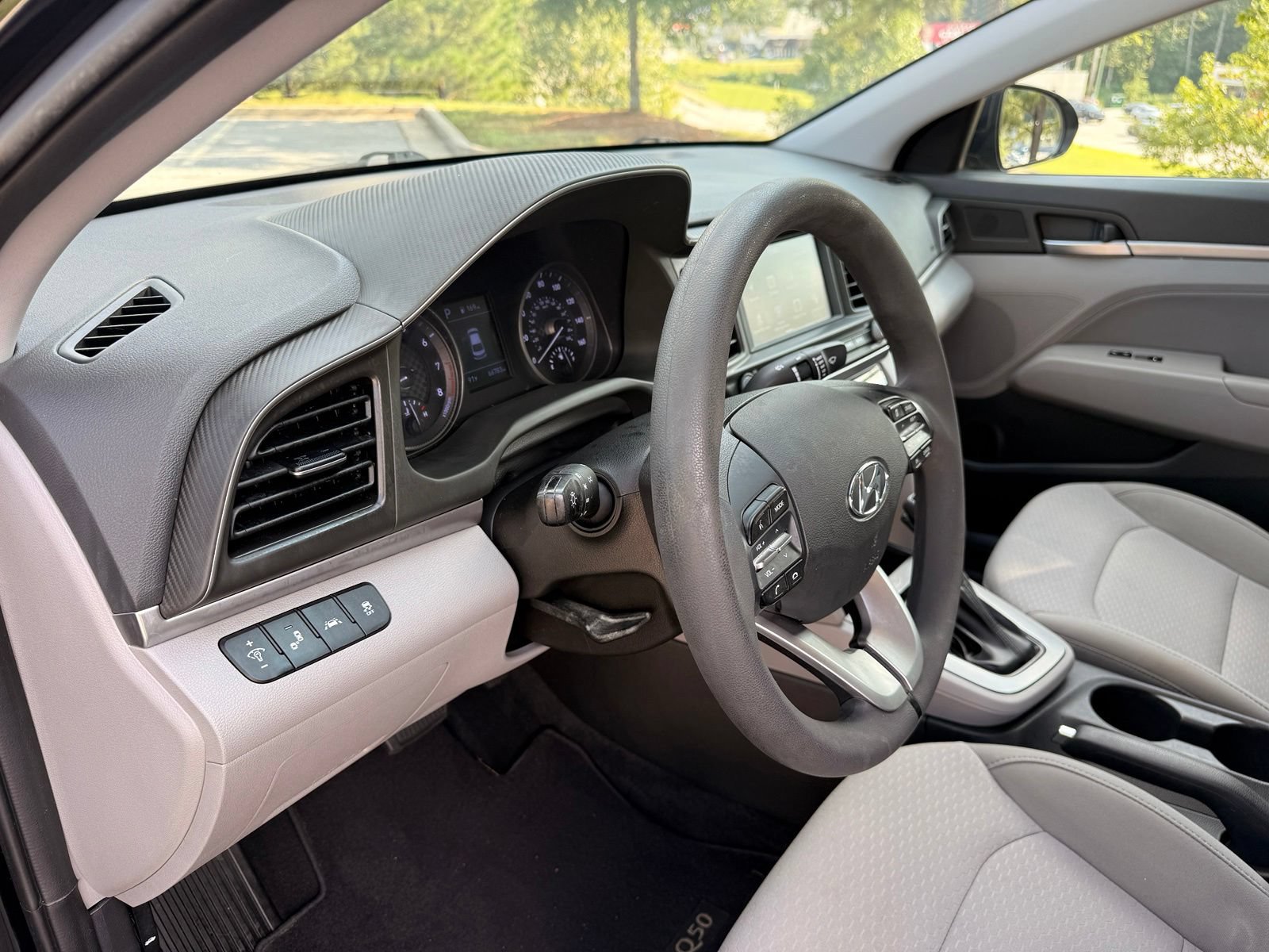 Used 2019 Hyundai Elantra SEL FWD image 22