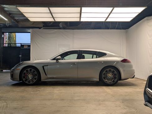 Used 2015 Porsche Panamera GTS AWD/4WD image 3