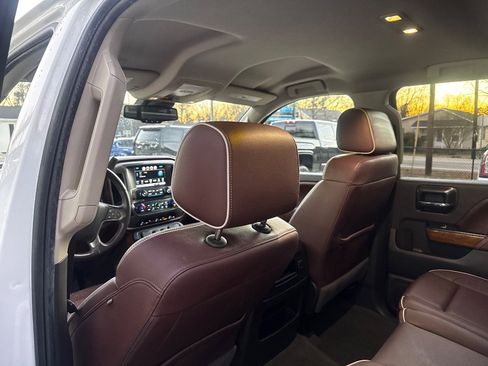 Used 2016 Chevrolet Silverado 1500 High Country w/ High Country Premium Package image 23
