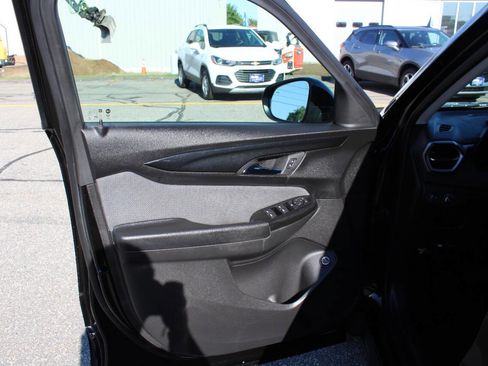 Used 2024 Chevrolet TrailBlazer LT w/ Convenience Package image 13