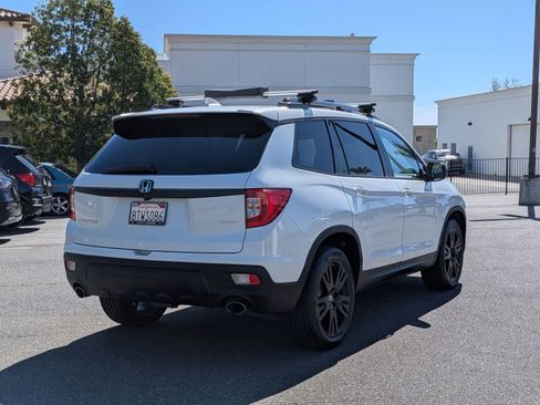 Used 2021 Honda Passport Sport image 5
