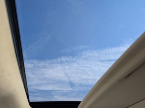 Used 2023 Lexus GX 460 Premium w/ Premium Package image 4