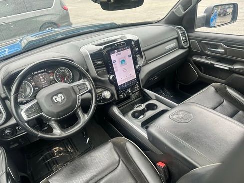 Used 2022 RAM 1500 Laramie AWD/4WD image 17