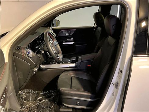 Certified 2023 Mercedes-Benz EQB 300 4MATIC image 8