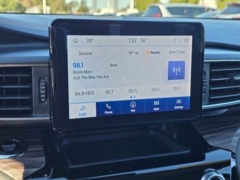 Used 2023 Ford Explorer Limited w/ Equipment Group 301A image 31