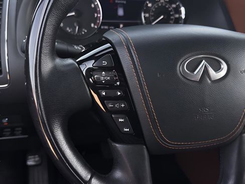 Used 2022 INFINITI QX80 Sensory w/ All-Season Package image 18