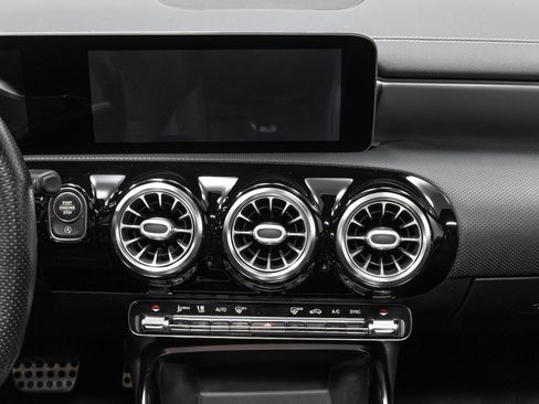 Used 2020 Mercedes-Benz CLA 45 AMG 4MATIC image 30