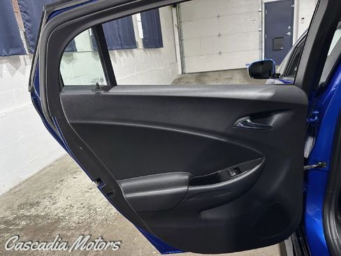 Used 2017 Chevrolet Volt Premier image 26