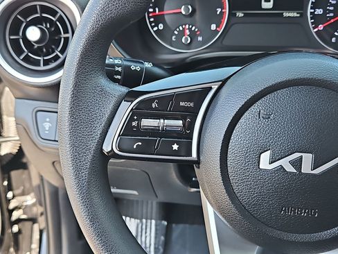 Used 2022 Kia Forte LXS image 20