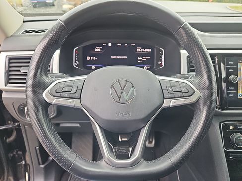 Certified 2022 Volkswagen Atlas SEL Premium image 27