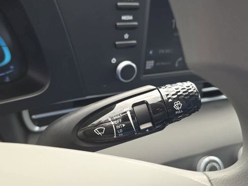 New 2026 Hyundai Elantra SE image 26