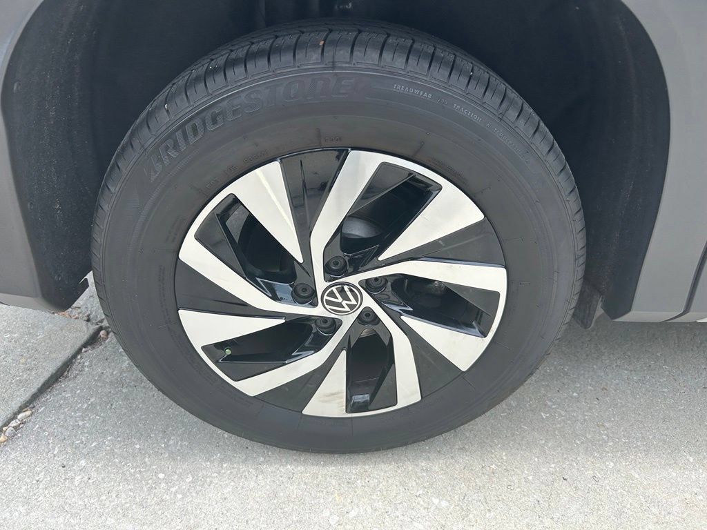 Certified 2026 Volkswagen Tiguan S AWD/4WD image 29