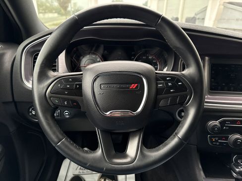 Used 2018 Dodge Charger SXT w/ Blacktop Package image 14
