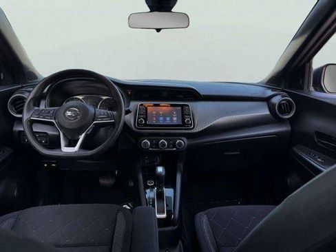 Used 2020 Nissan Kicks S FWD image 39