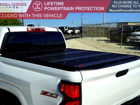 Used 2024 Chevrolet Colorado Z71 w/ Z71 Convenience Package 2 image 27