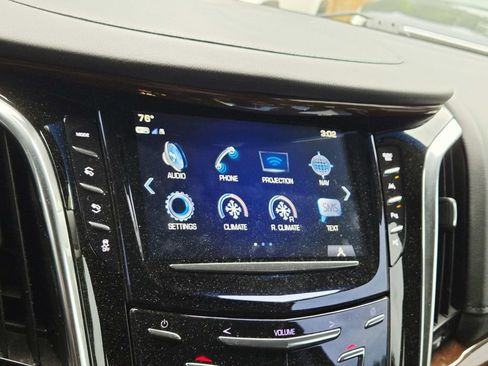Used 2018 Cadillac Escalade Premium Luxury w/ LPO, Radiant Package AWD/4WD image 31