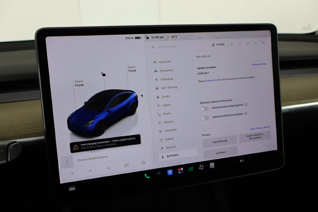 Used 2023 Tesla Model Y Long Range AWD/4WD image 39