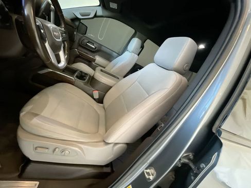 Used 2020 GMC Sierra 1500 Elevation w/ Elevation Value Package AWD/4WD image 11