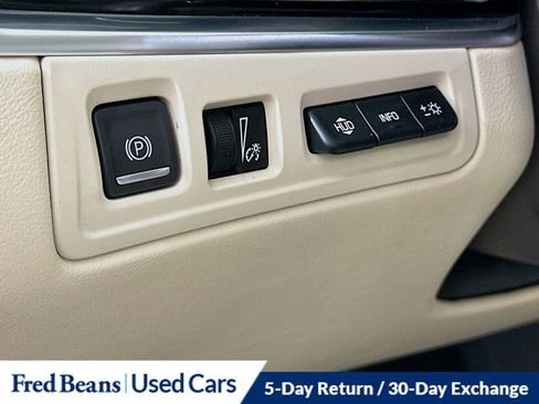 Used 2024 Cadillac XT6 Premium Luxury w/ Technology Package image 12