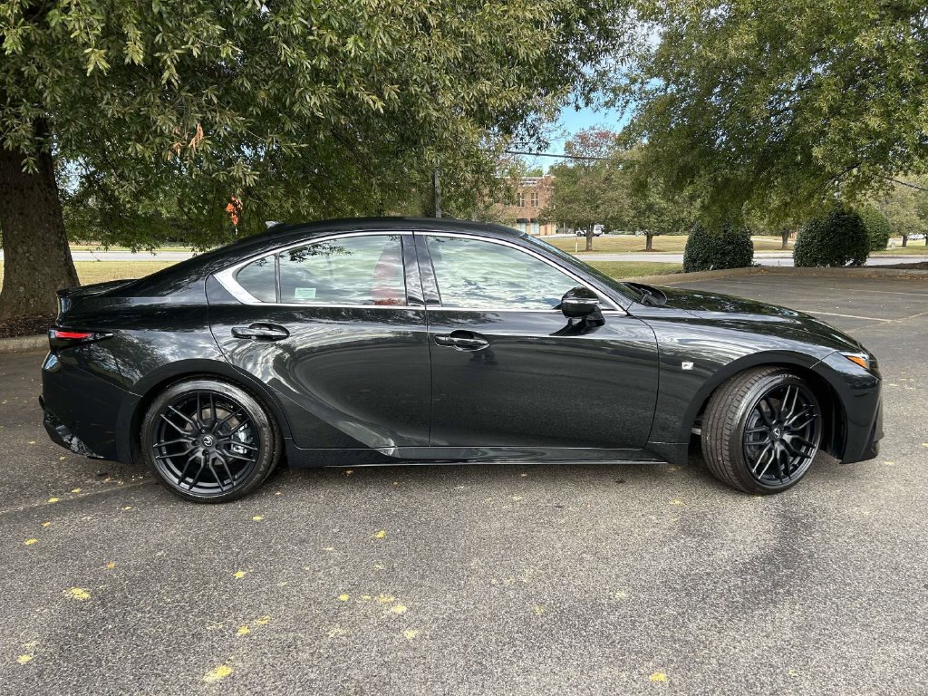 Used 2023 Lexus IS 350 F Sport RWD image 2