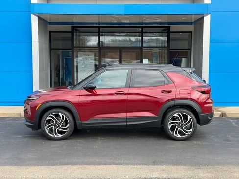 Used 2025 Chevrolet TrailBlazer RS image 1