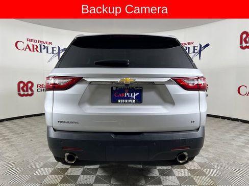 Used 2021 Chevrolet Traverse LT image 8