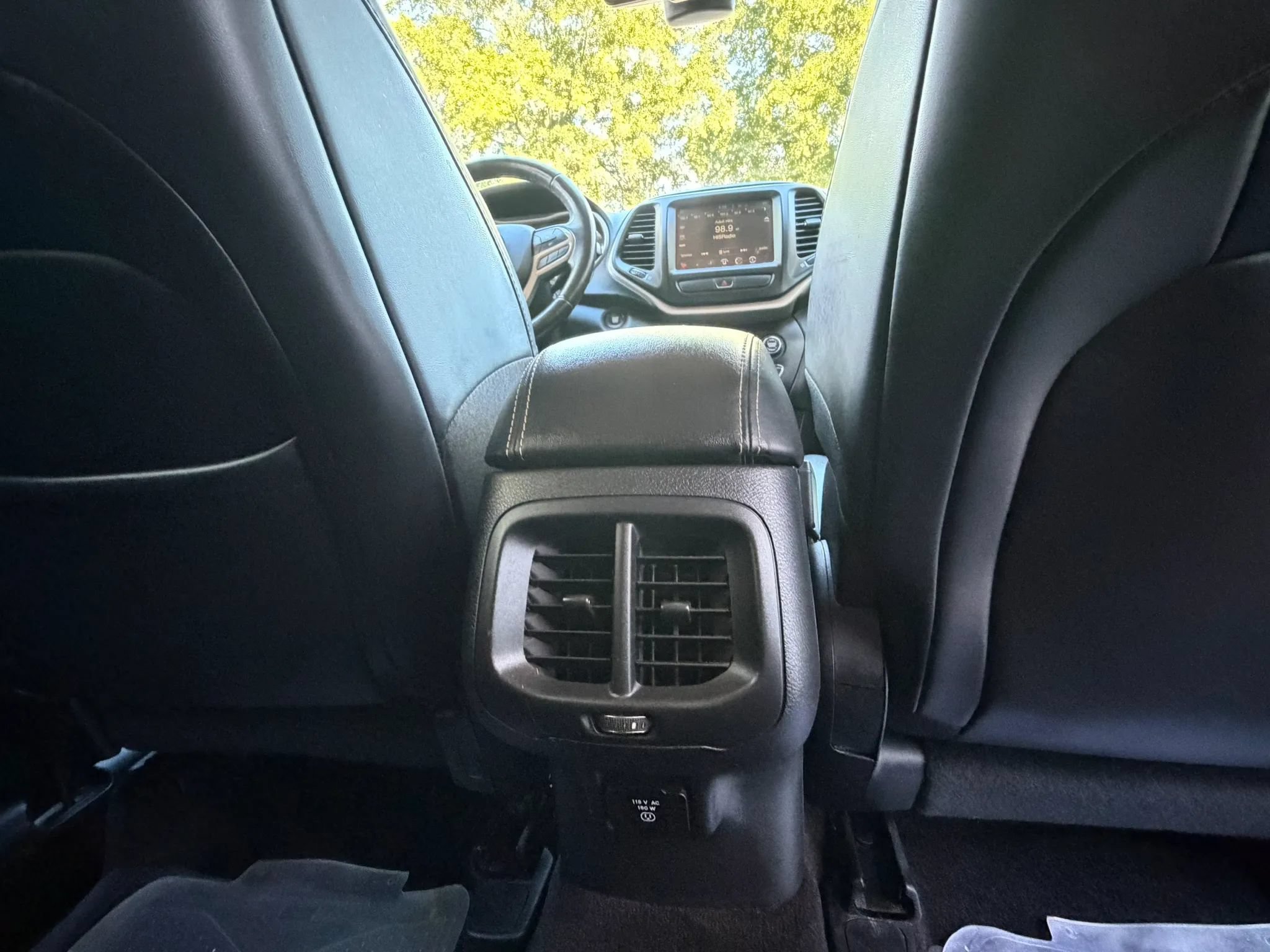 Used 2017 Jeep Cherokee Limited FWD image 16