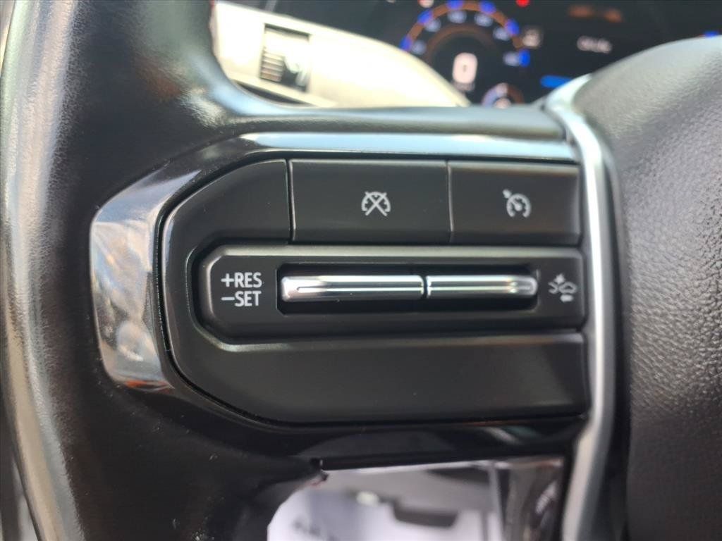 Used 2024 Chevrolet Colorado Z71 w/ Z71 Convenience Package 2 AWD/4WD image 19