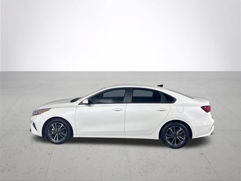 Used 2024 Kia Forte LXS FWD image 9