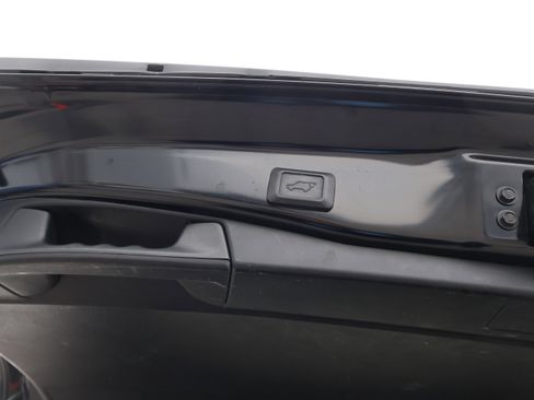 Used 2020 Toyota RAV4 Limited image 19