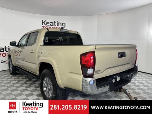 Used 2019 Toyota Tacoma SR5 image 6
