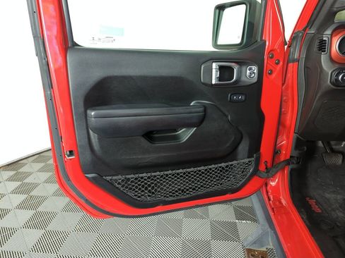 Used 2021 Jeep Wrangler Unlimited Rubicon image 18