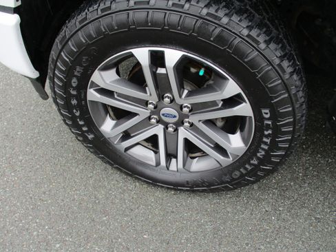 Used 2021 Ford F150 XL w/ STX Appearance Package AWD/4WD image 9
