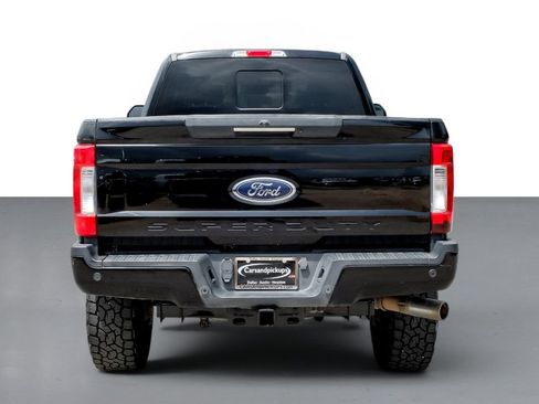 Used 2017 Ford F250 Lariat w/ Lariat Ultimate Package AWD/4WD image 8
