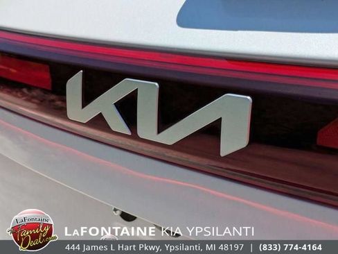 Certified 2024 Kia Seltos EX AWD/4WD image 9