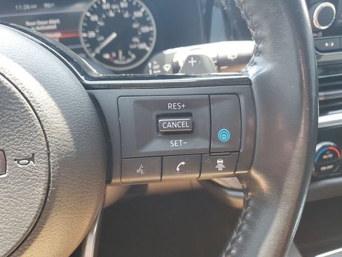 Used 2022 Nissan Pathfinder SV AWD/4WD image 20