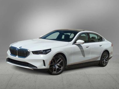 New 2024 BMW i5 eDrive40i w/ Premium Package